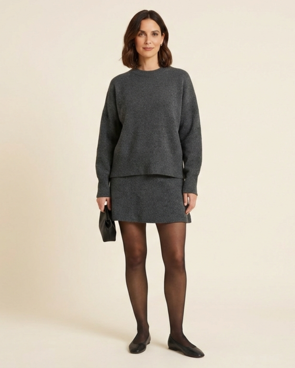 Vera - Conjunto de punto oversize con minifalda