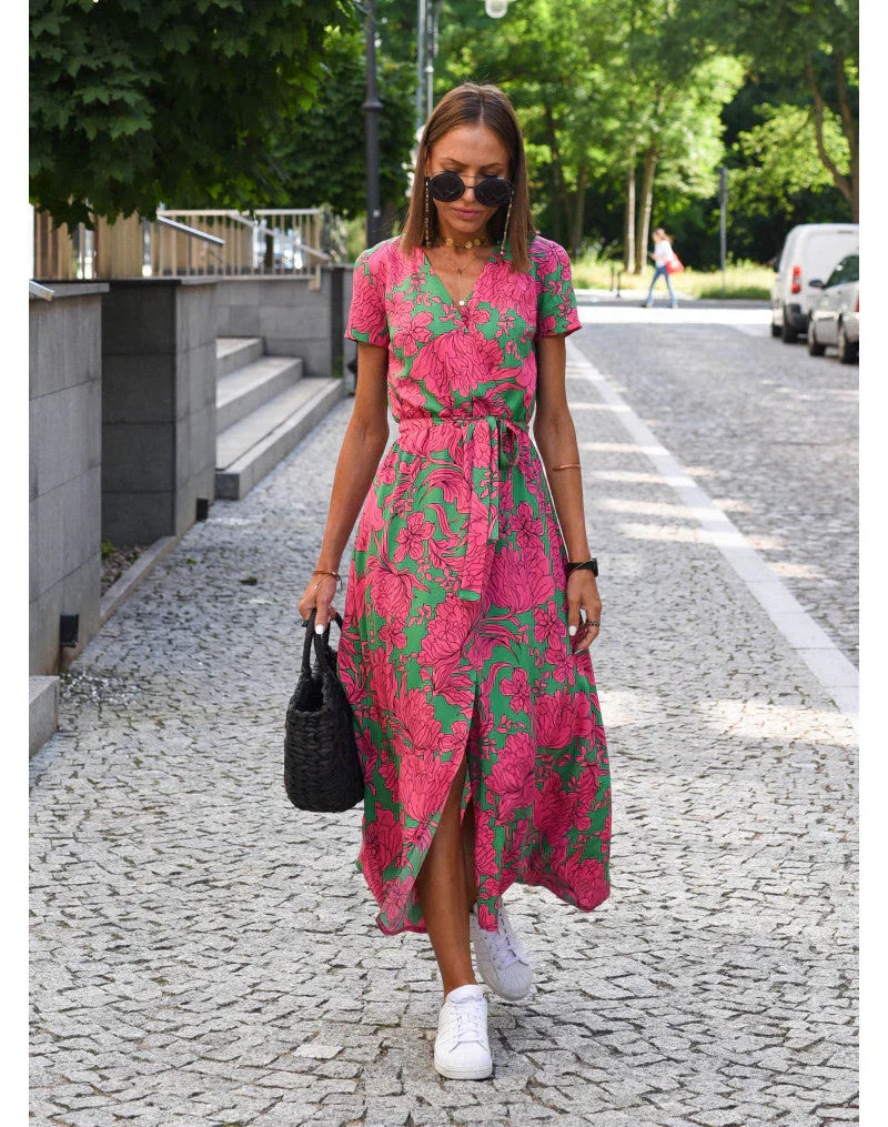 Julia | Elegante vestido con escote en V y corte que realza la figura