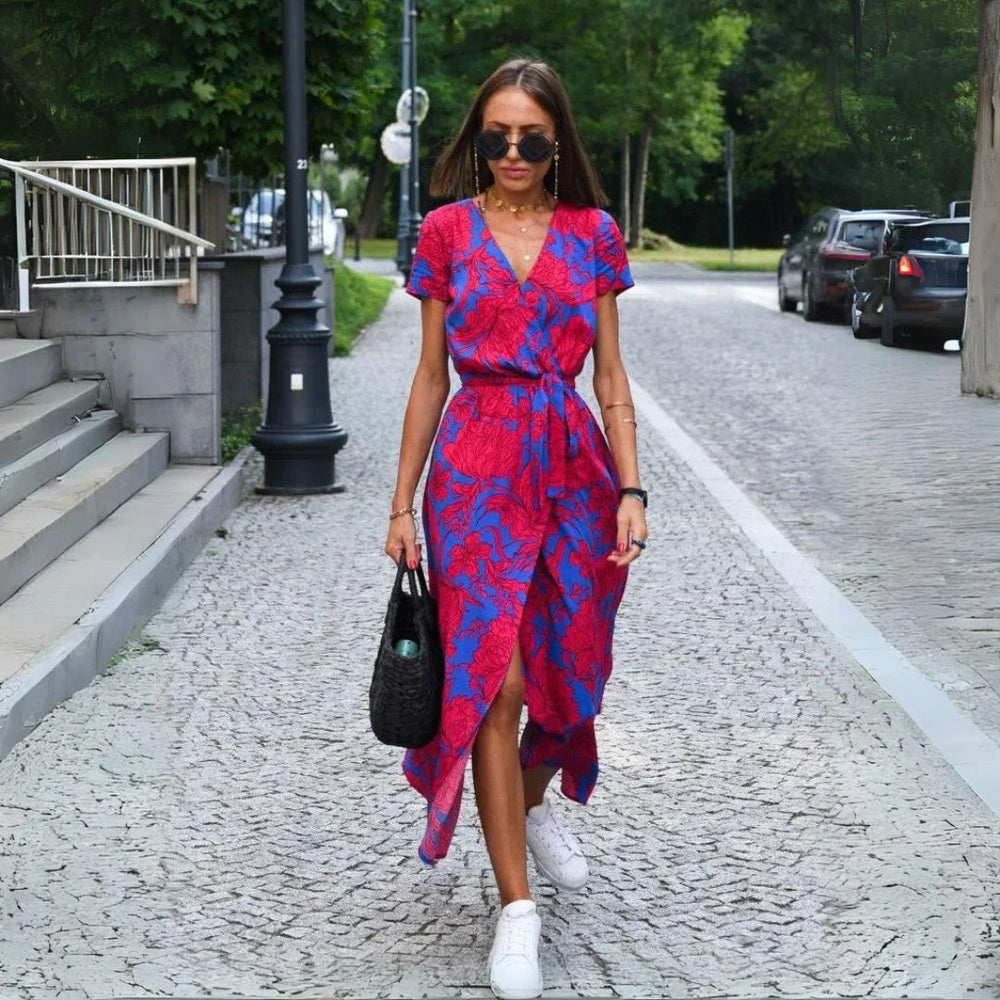 Julia | Elegante vestido con escote en V y corte que realza la figura