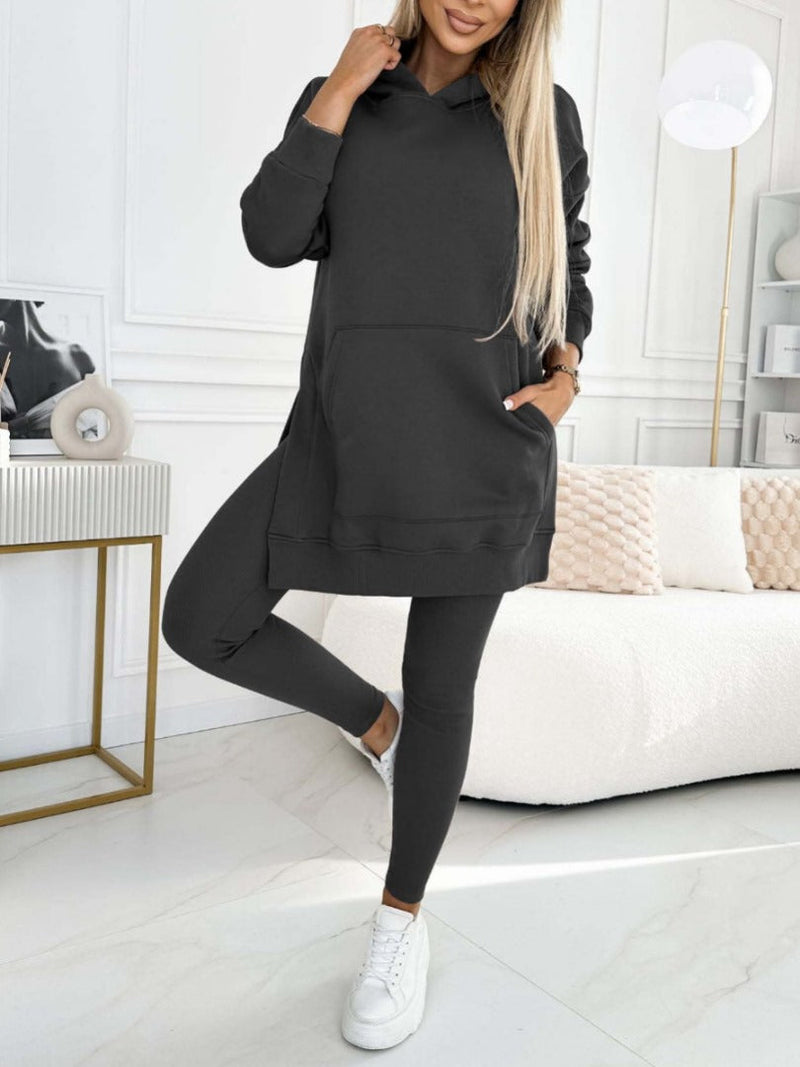 Gris oscuro