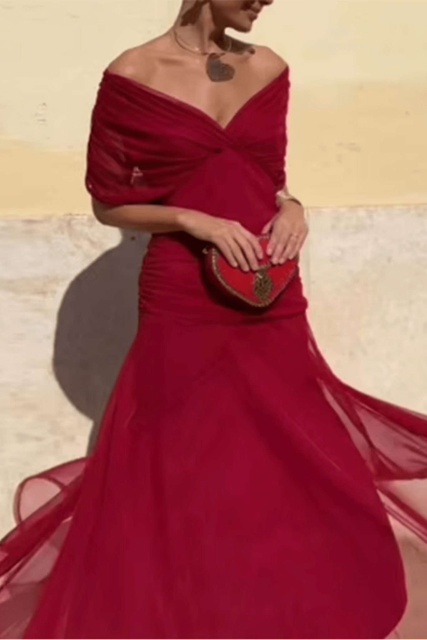 Laura — Vestido Maxi Elegante Fluido