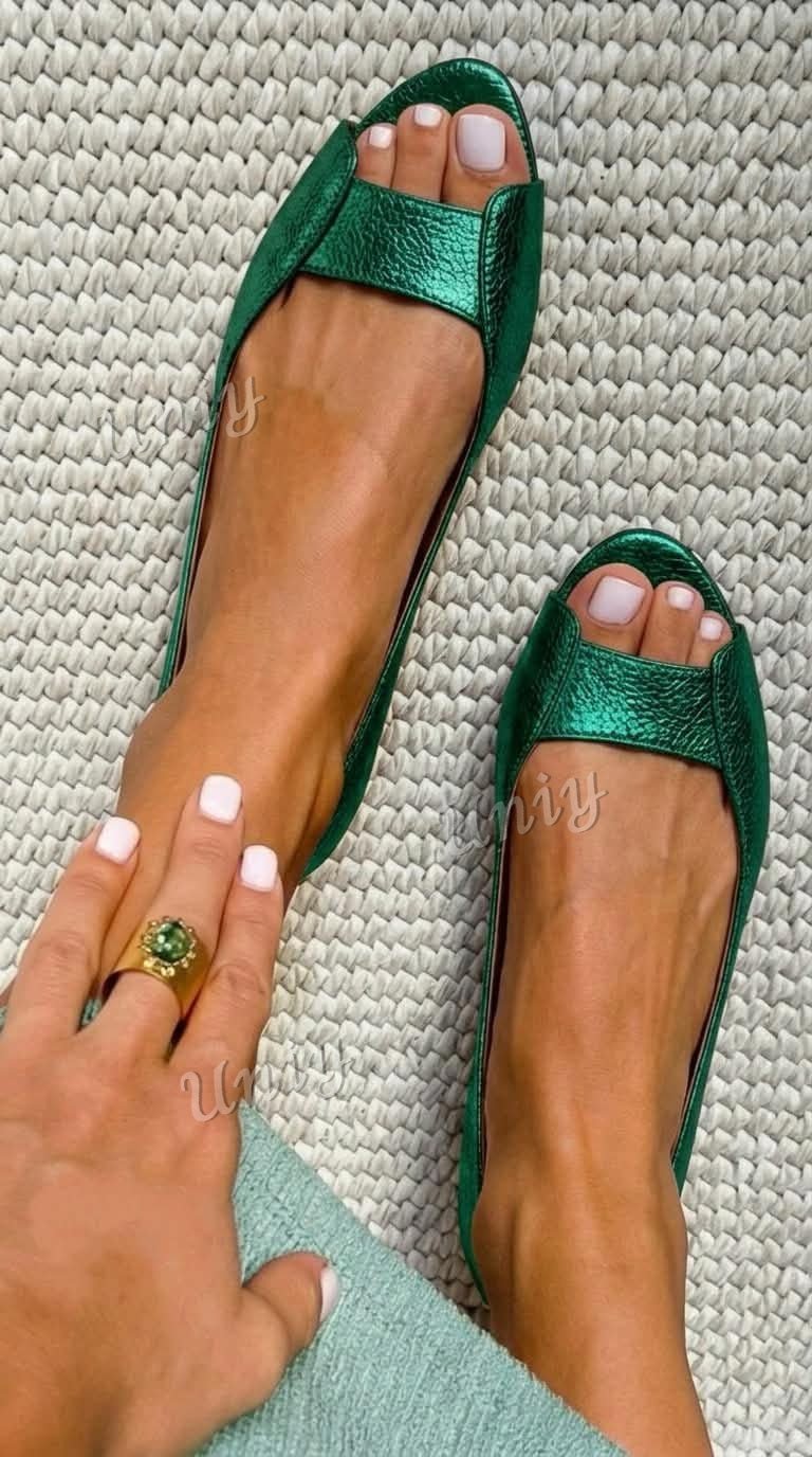 Chic metallic champagne gold open-toe flats