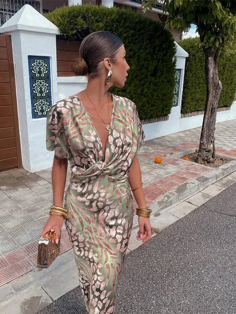 Clara — Vestido Midi Elegante Estampado