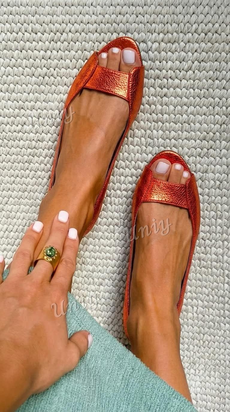 Chic metallic champagne gold open-toe flats