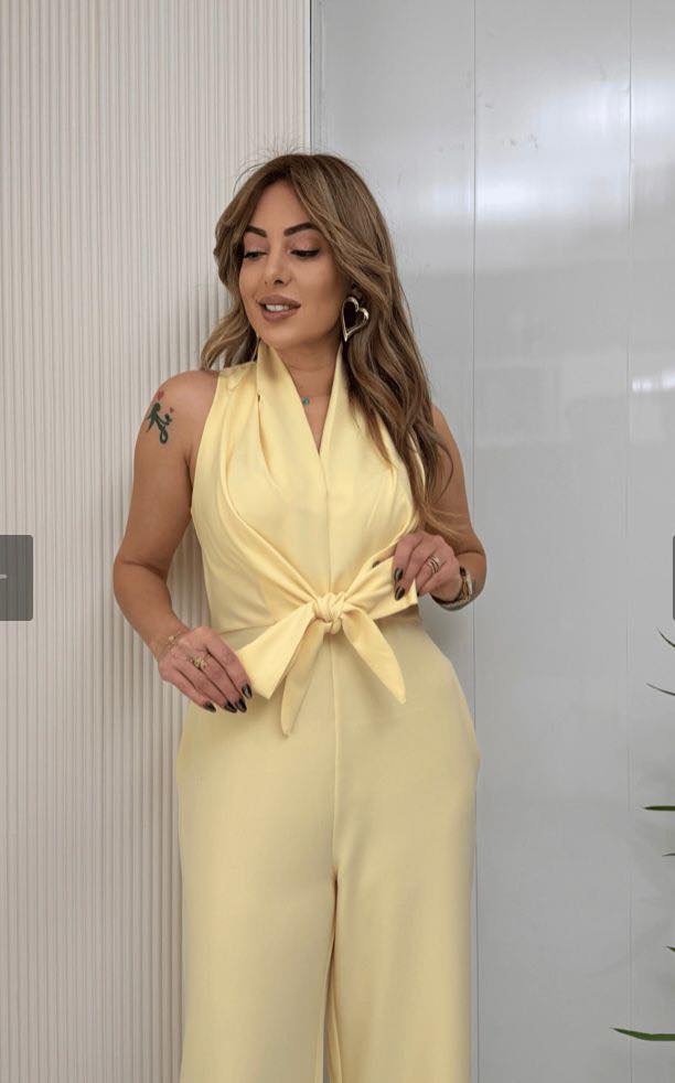 Carol™ | An elegant and flattering jumpsuit