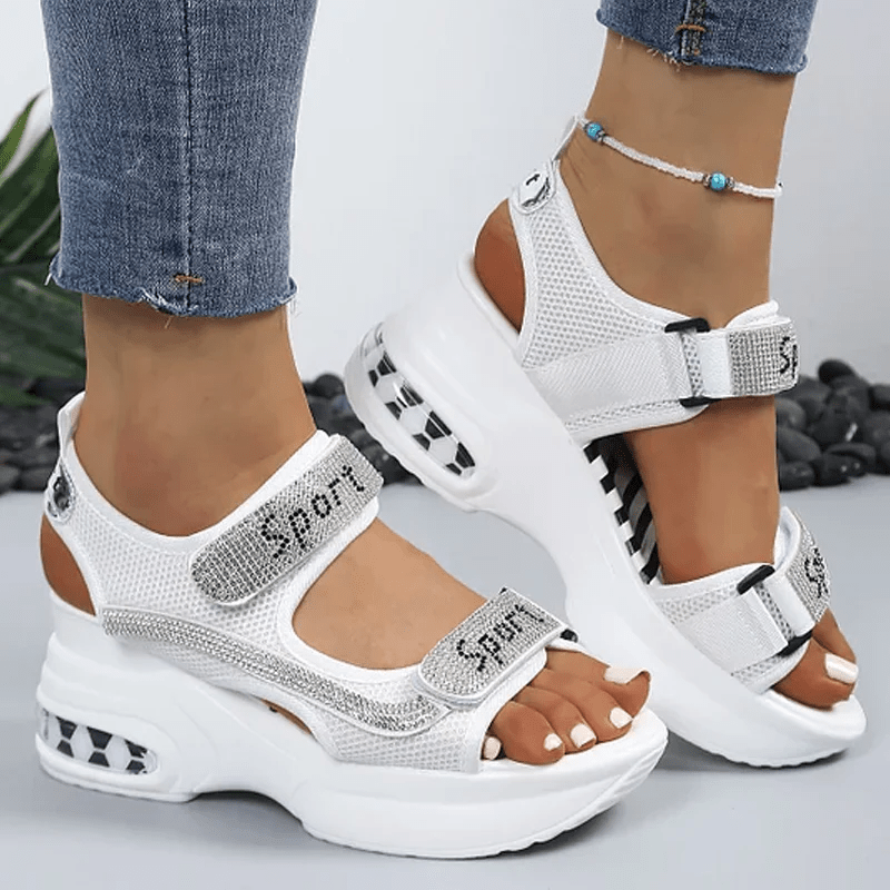 Noelia - Sandalias ortopédicas con cuña y detalles brillantes