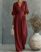 Daniela | Mono elegante de escote en V y pierna ancha
