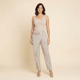 Calista™ Pantalón con diseño asimétrico y cinturón exclusivo